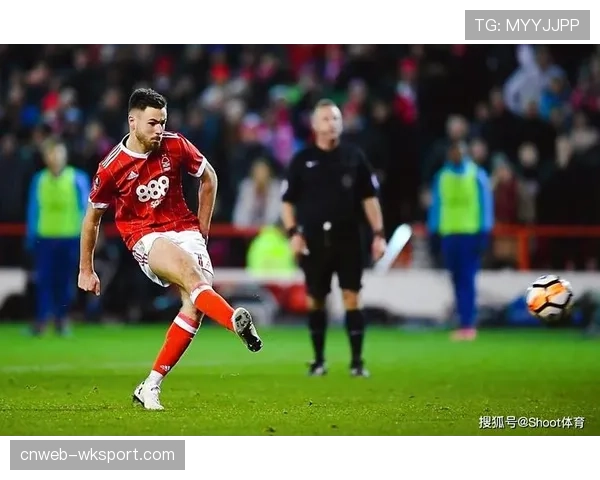 战报：沙尔克04与海登海姆1-1握手言和，两队转换进攻均效率不高