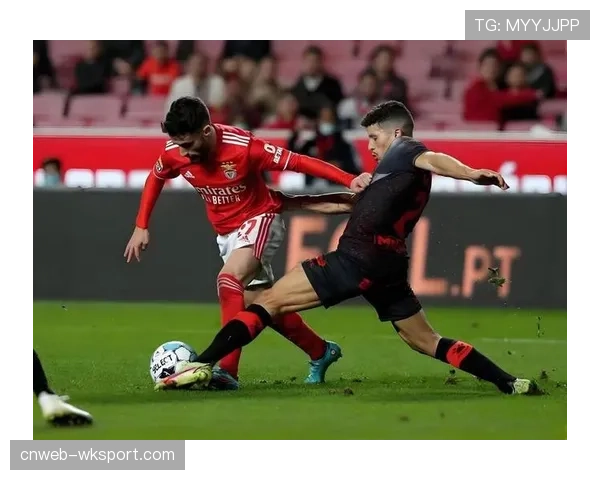 全场战报：本菲卡2-1逆转多特蒙德，总比分2-2凭借客场进球晋级